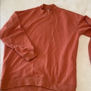 Uniqlo mock neck sweatshirt